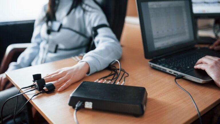 Polygraph effect - When the threat of a lie detector elicits confessions