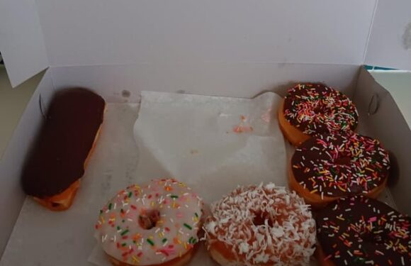 How Long Can Donuts Sit Out: A Guide To Freshness