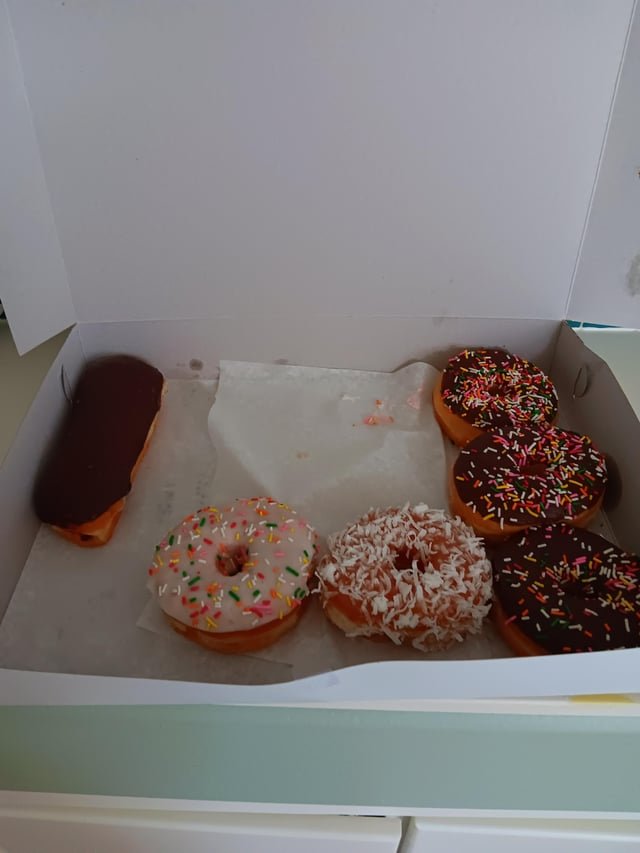 how-long-can-donuts-sit-out_1753709368